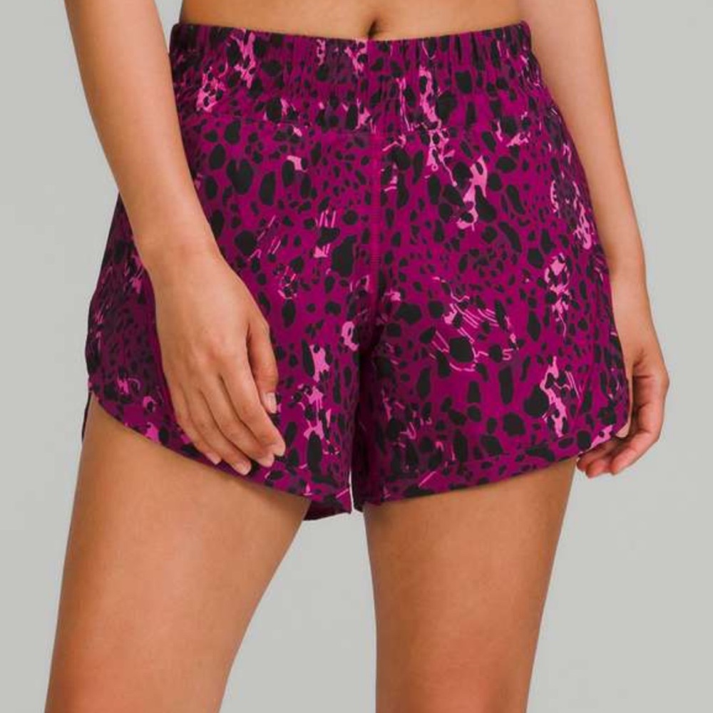 Lululemon Track That Mid-Rise Lined Short 5" Size 6 - Picture 1 of 10